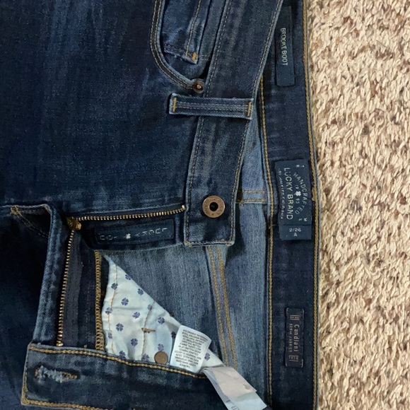 Lucky Brand dark wash boot cut jeans - Picture 4 of 4